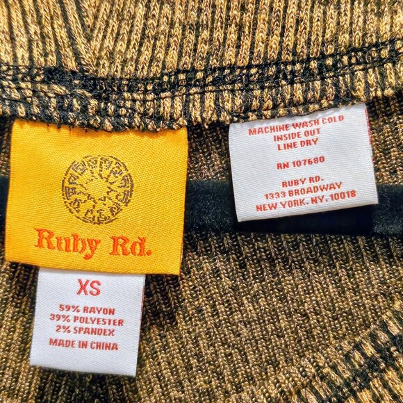 Ruby Rd. Two-Piece Oversized Rib-Knit O-Ring Lounge Set in Cognac - Picture 6 of 6